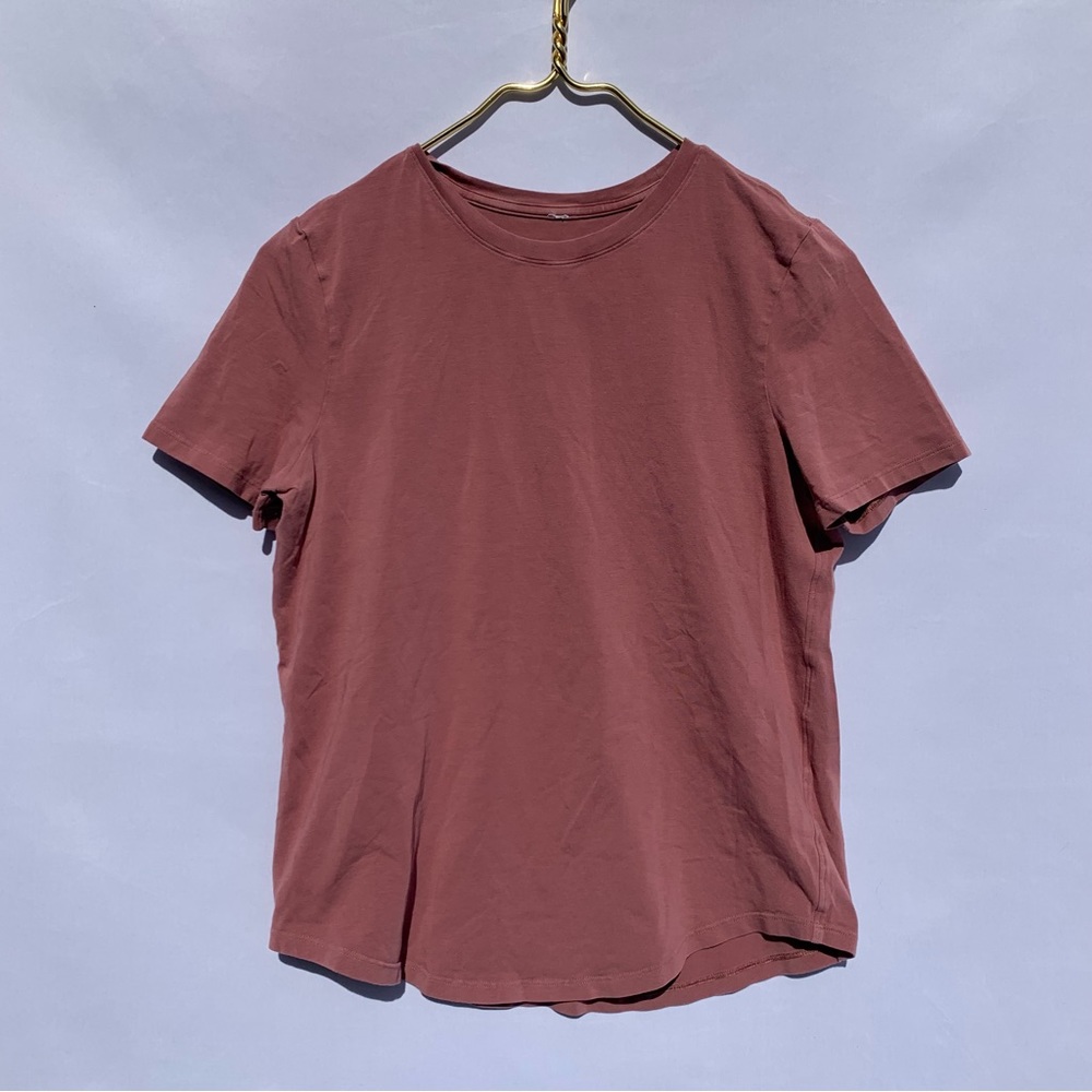 Lululemon Love Curved-Hem Crewneck T-Shirt Short Sleeved Top No Size Tag Size 8?